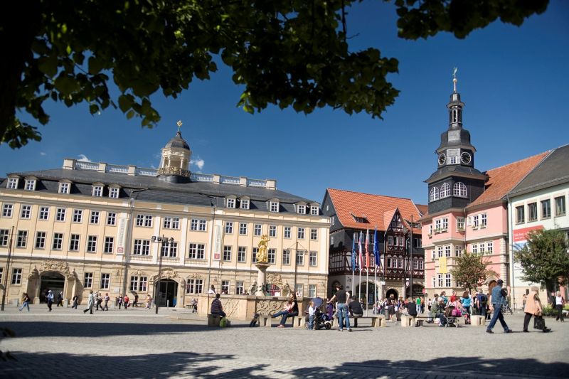 Markt, Stadtschloss und Rathaus Eisenach (c) bbsMedien Anna Lena Thamm 72 dpi 1920x1280 pixel.jpg